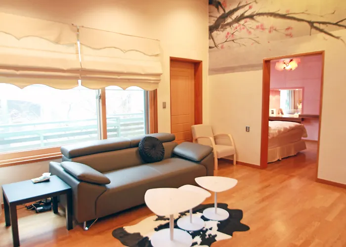 Stay Hansowon Aparthotel 4*